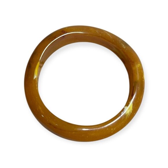 Vintage Art Deco Marbled Amber Bakelite Bangle Bracelet, Wavy design - Picture 7 of 12